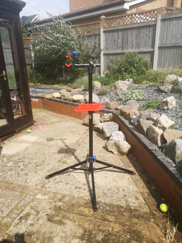 halfords bike repair stand